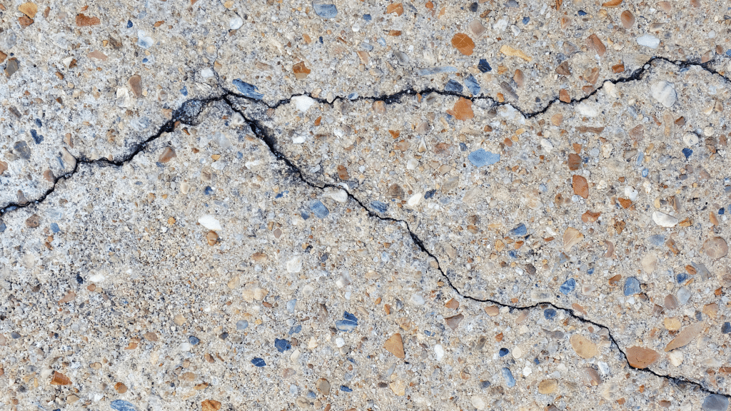 concrete foundation cracks