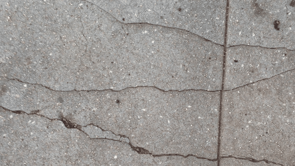 cracks on the concrete